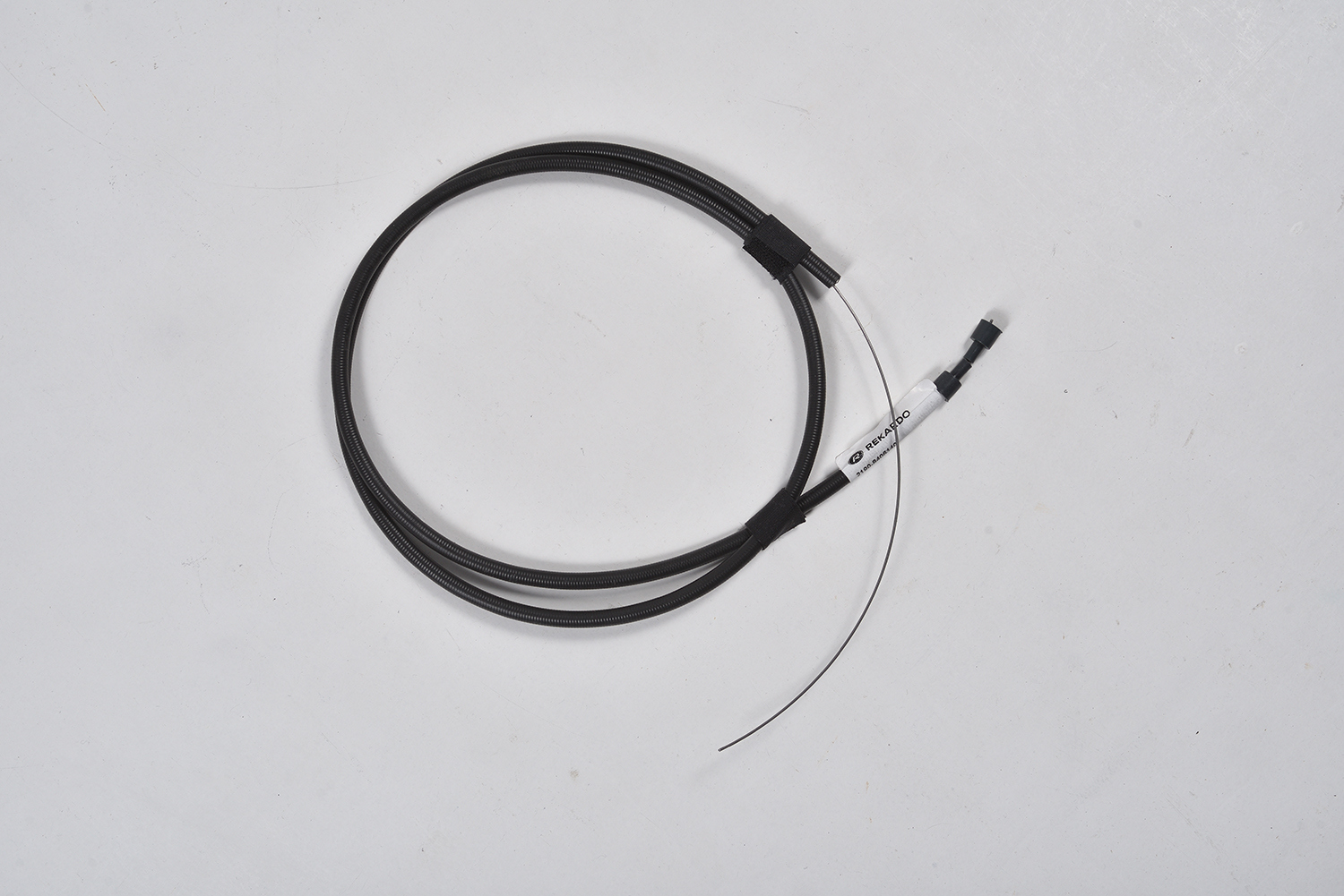 замок капота лада калина. тросик открывания капота калина. трос капота ваз 2114 в салоне. трос капота 1118 калина крепление. тросик капота калина 1.